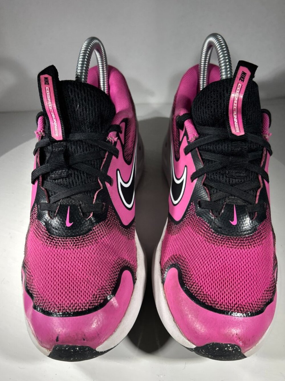 Nike Cosmic Runner Girls Running Shoes Size 4.5 Youth 4.5Y Pink Sneakers Kids - Picture 2 of 12